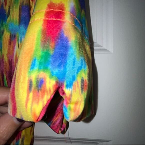 Tzu Tzu Watercolor Print Short Sleeve Top - Picture 2 of 7